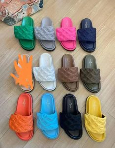 LV Embossed Slides