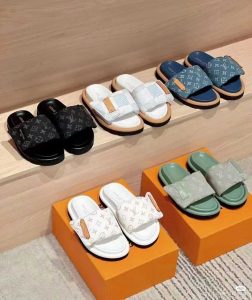 LV Puffy Slides